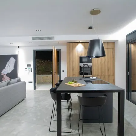 Brand New High-End Faos Villas Three Vila