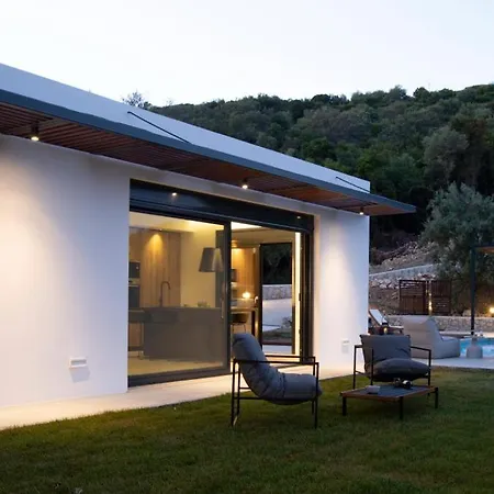 Brand New High-End Faos Villas Three Vila *