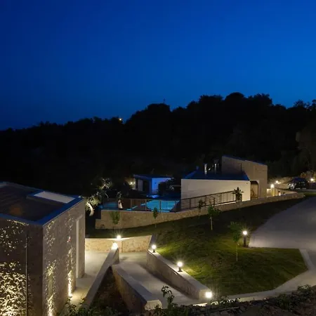 Brand New High-End Faos Villas Three Vila Fternon